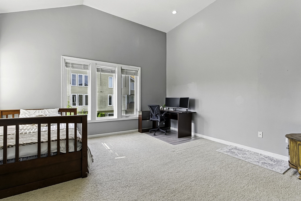 15 Queen Isabella Way # 15