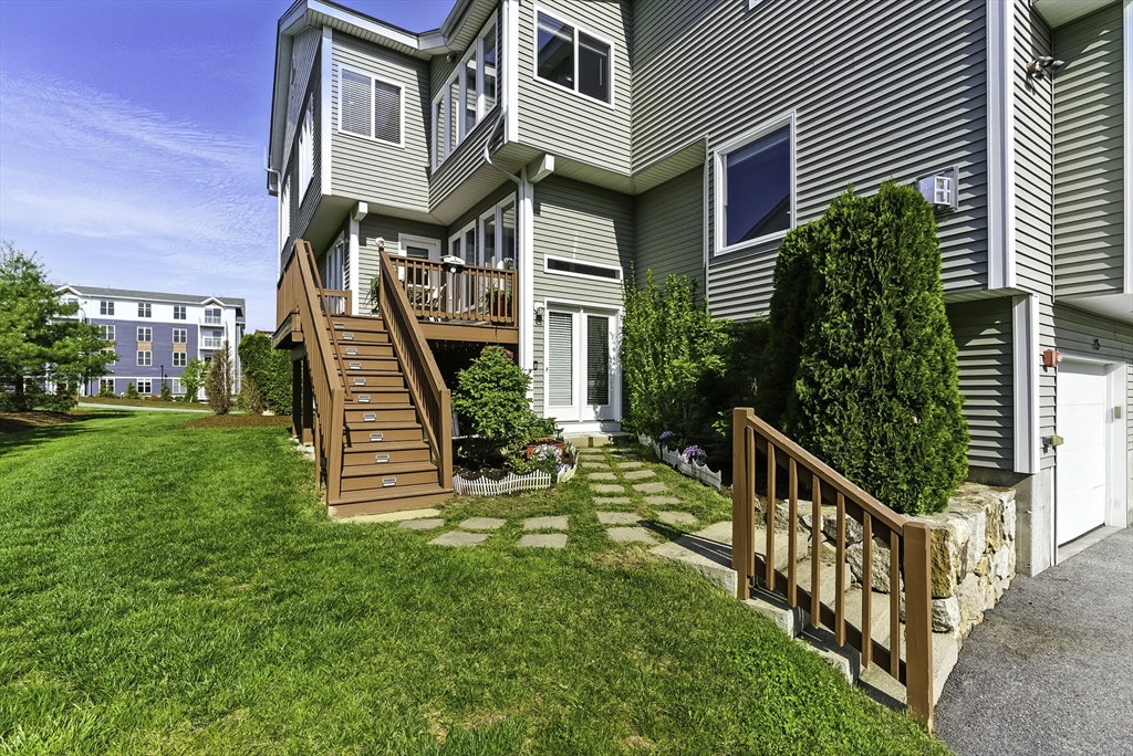 15 Queen Isabella Way # 15