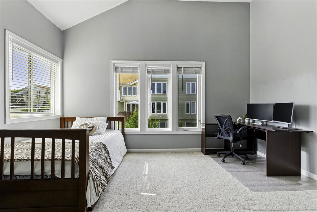 15 Queen Isabella Way # 15