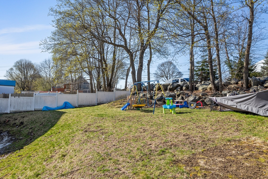 194 Broad St