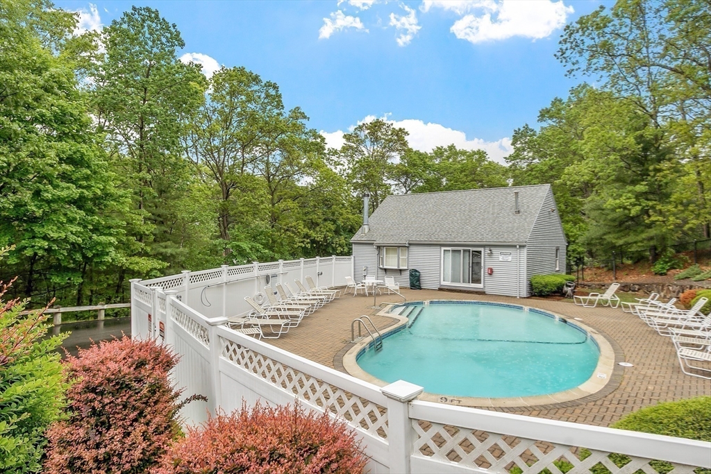 10 Oak Ridge Dr # 6