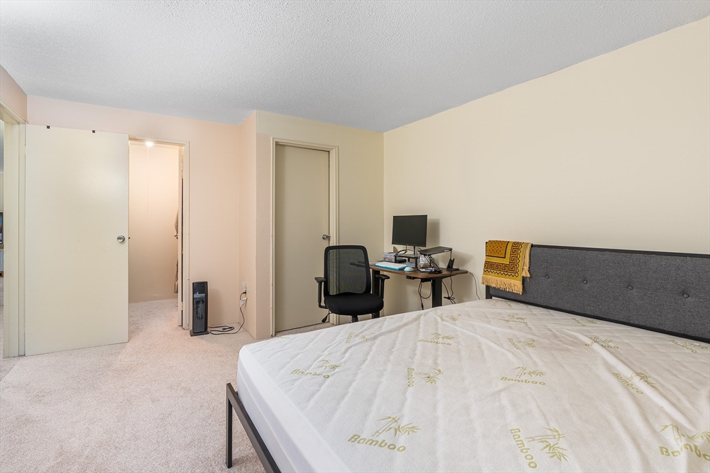 2 Post Oak Ln # 2