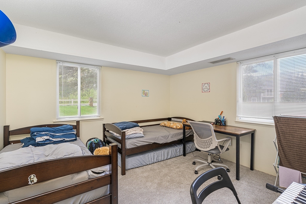 2 Post Oak Ln # 2