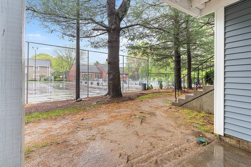 2 Post Oak Ln # 2