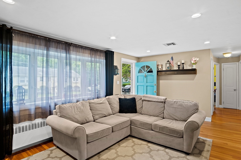 7 Karen Road