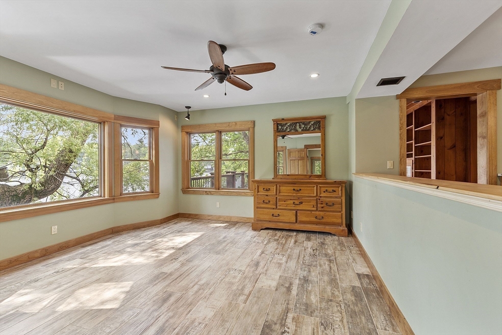 55 Wenuchas Trail, Groton