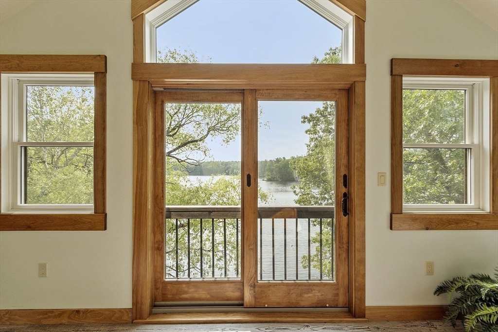 55 Wenuchas Trail, Groton