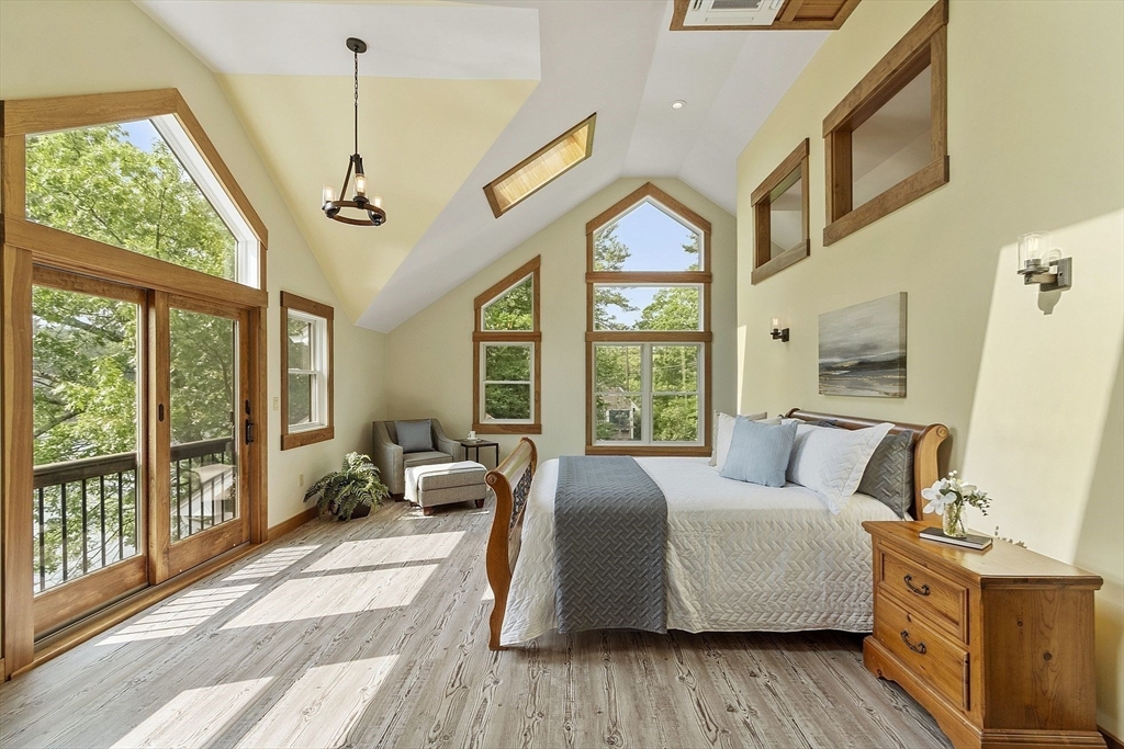 55 Wenuchas Trail, Groton