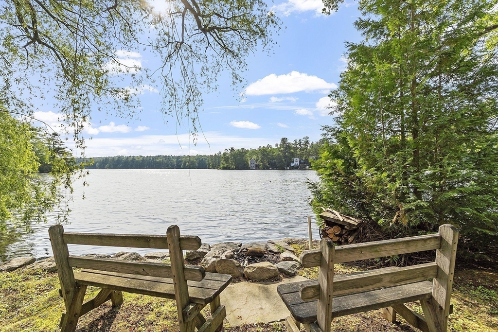 55 Wenuchas Trail, Groton