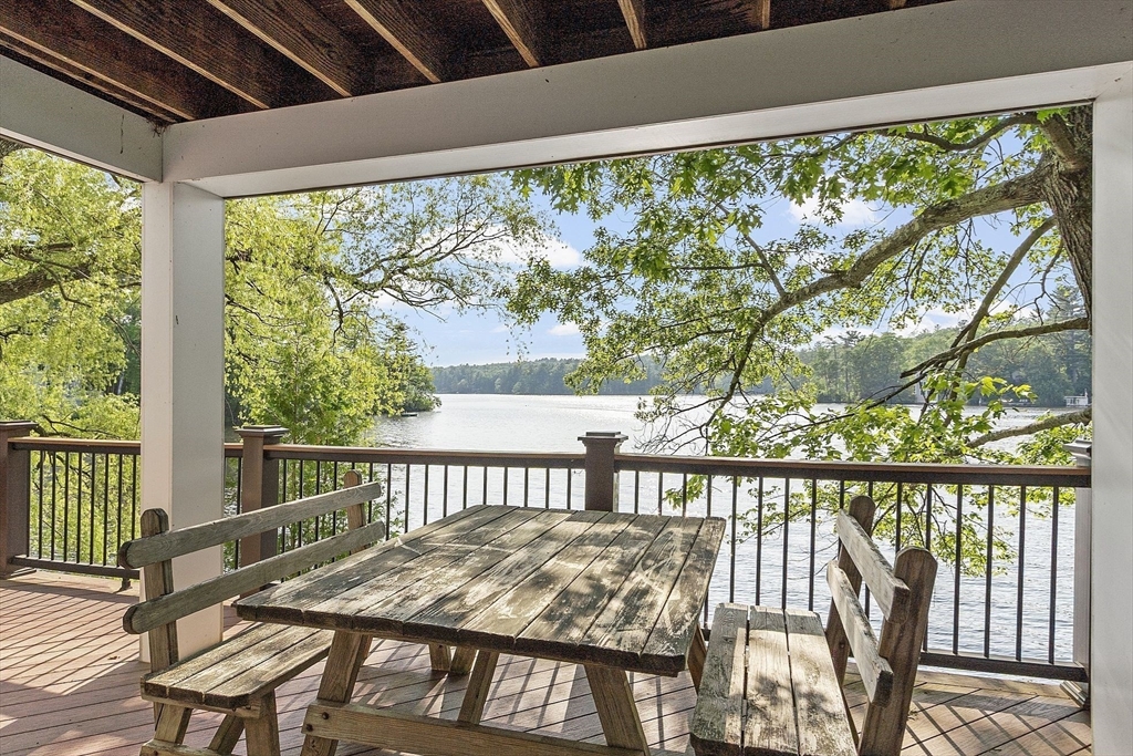 55 Wenuchas Trail, Groton