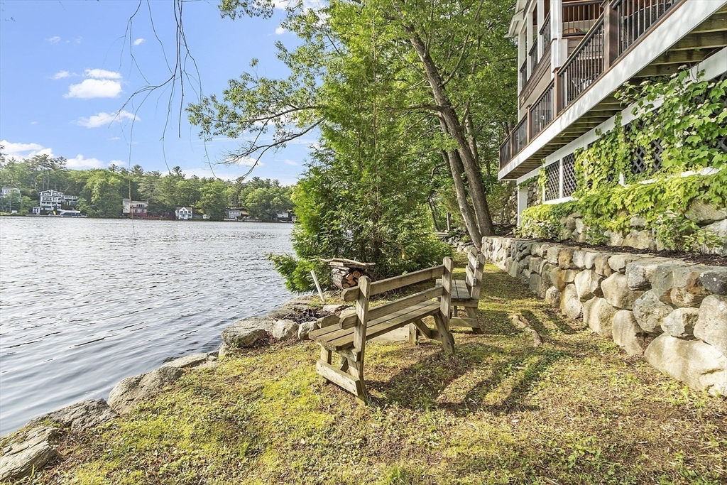 55 Wenuchas Trail, Groton