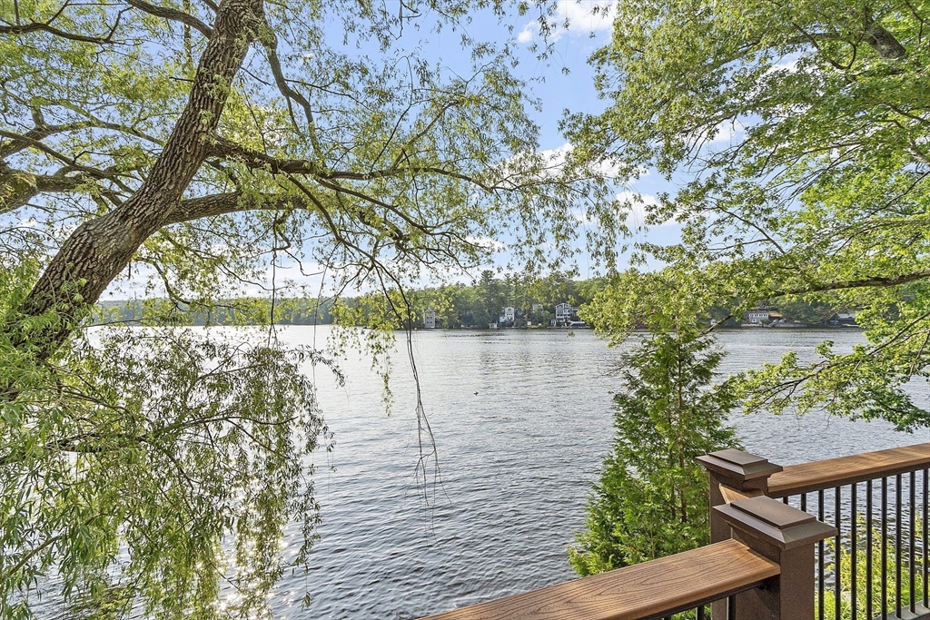 55 Wenuchas Trail, Groton