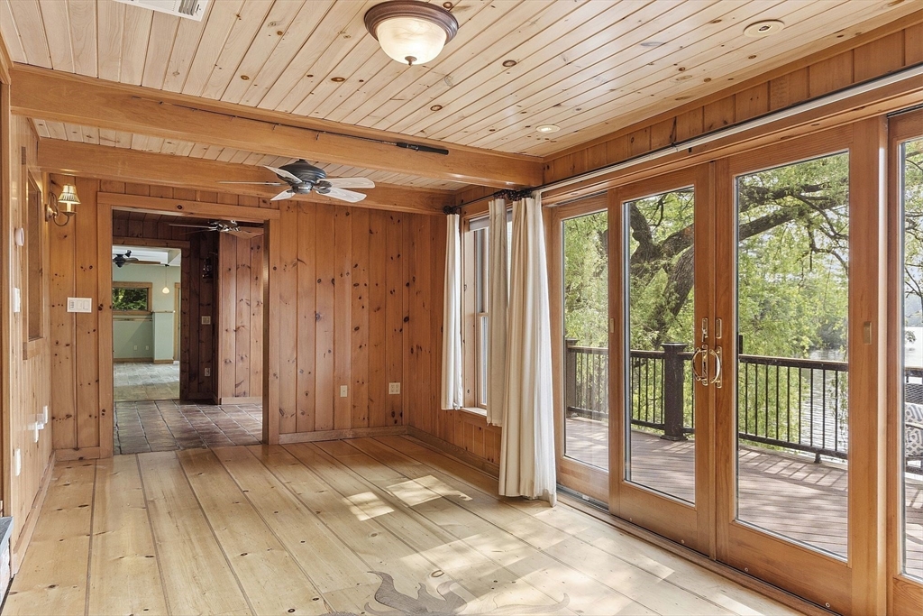 55 Wenuchas Trail, Groton