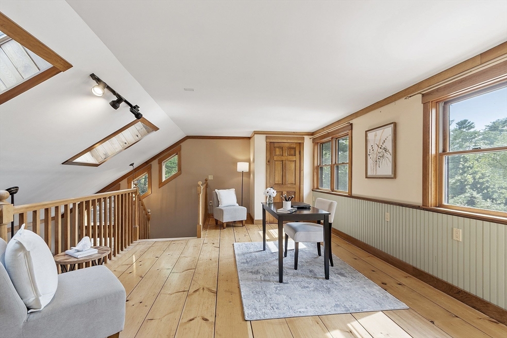 55 Wenuchas Trail, Groton