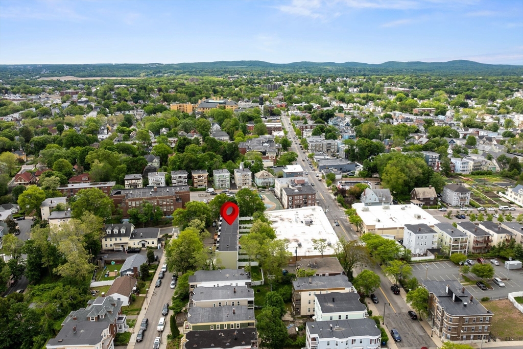 103 Claybourne # 103