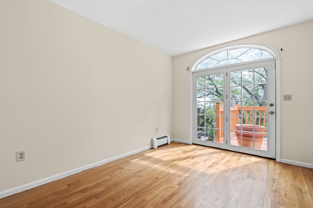 103 Claybourne # 103