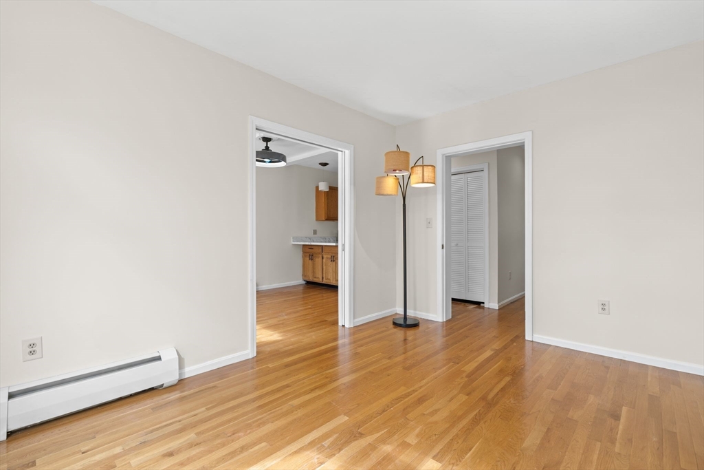 103 Claybourne # 103