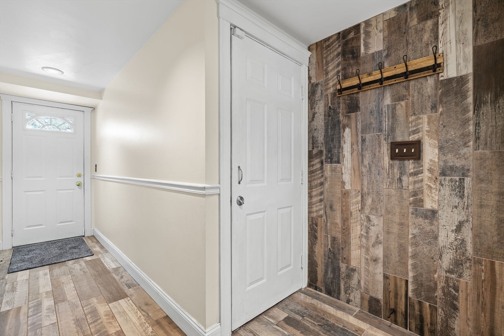 103 Claybourne # 103