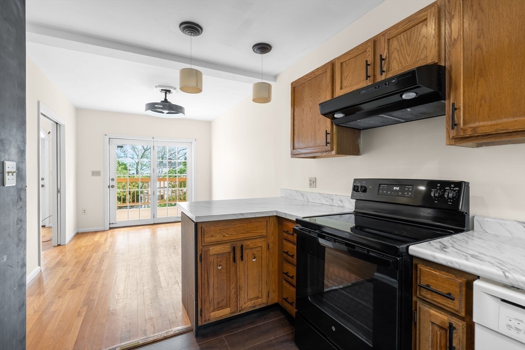 103 Claybourne # 103