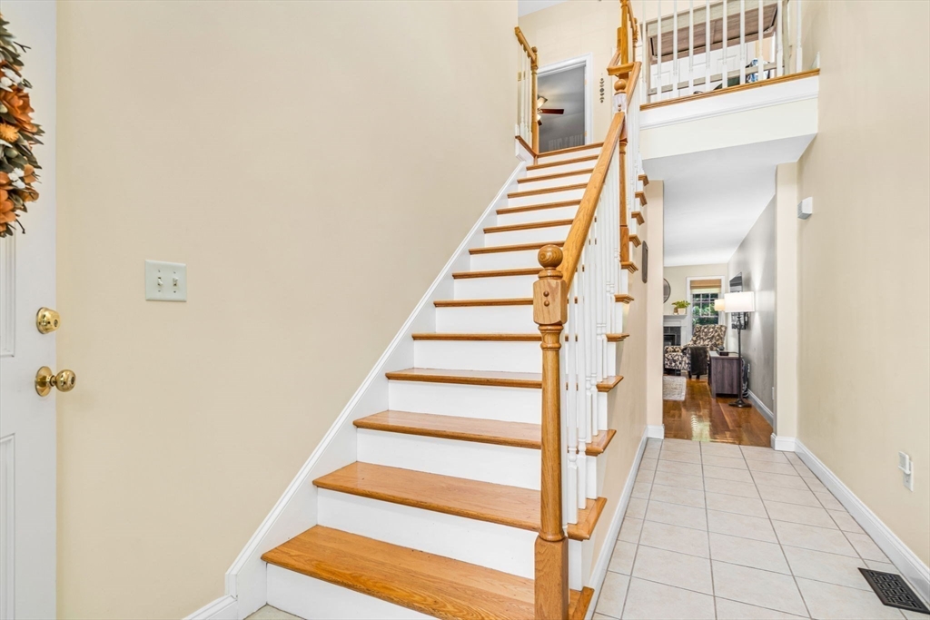 38 Karopulios Dr # 38
