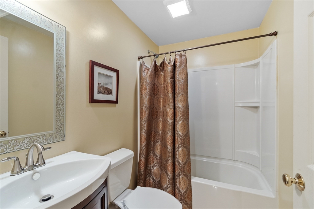 252 Sawyer Rd