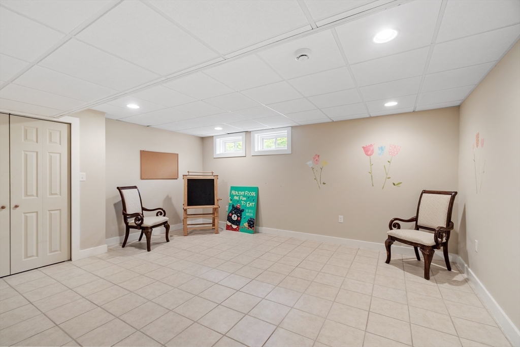 252 Sawyer Rd
