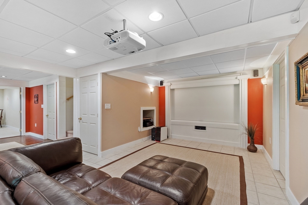 252 Sawyer Rd