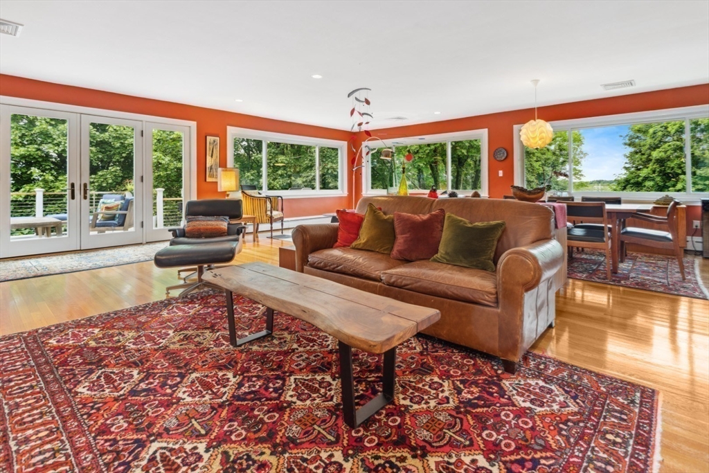 3 Russett Lane