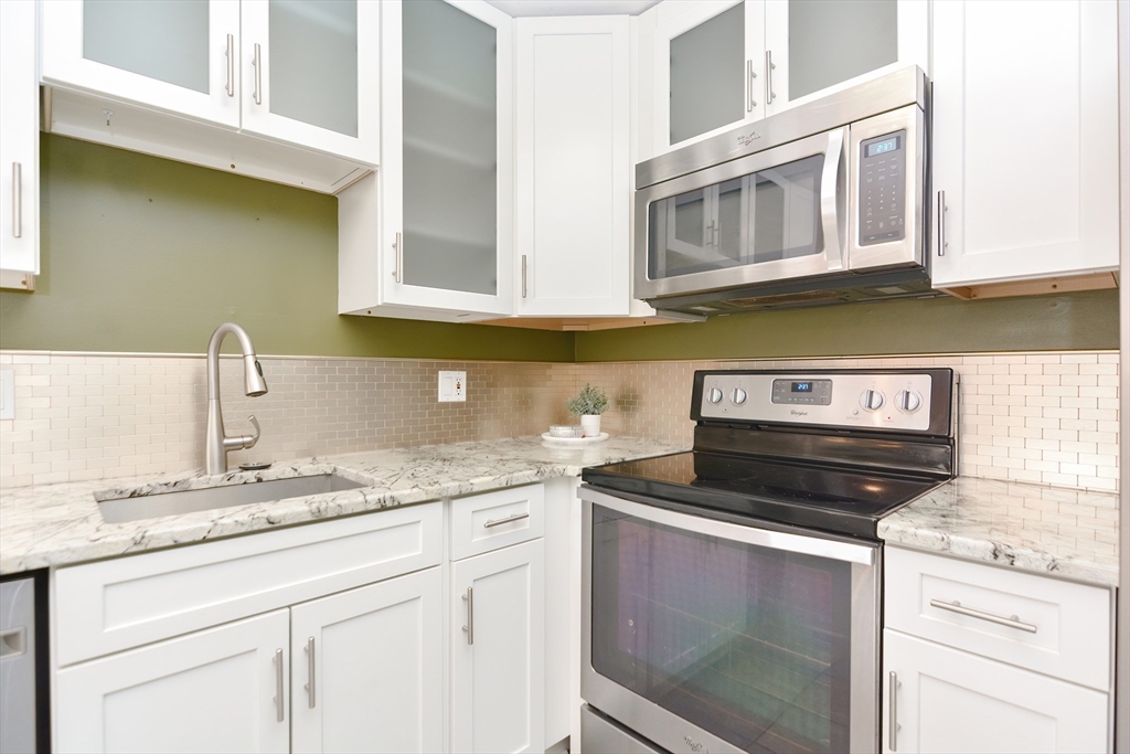 26 Carey Ave # 8