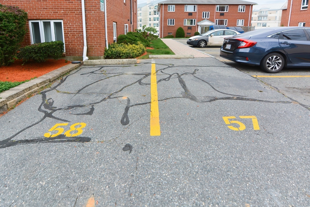 26 Carey Ave # 8