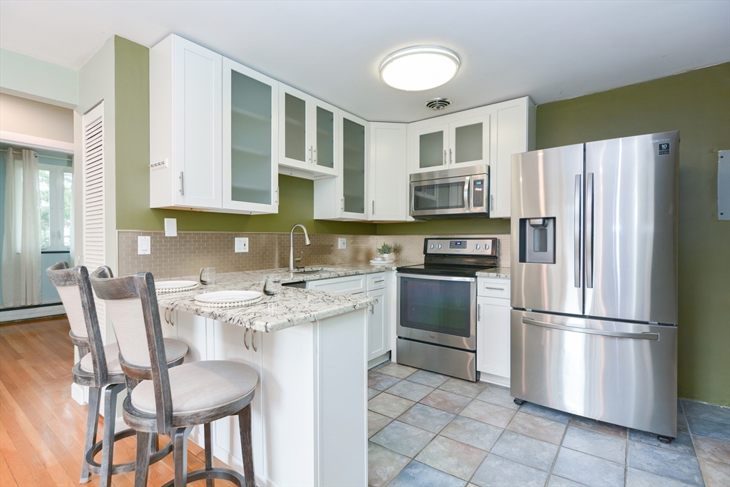 26 Carey Ave # 8