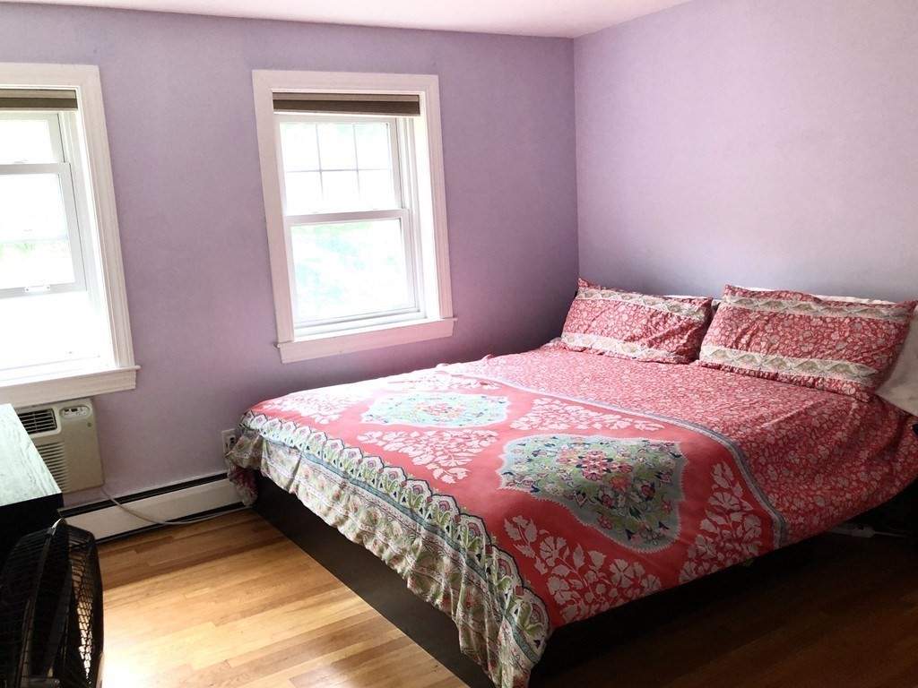 4 Emerson Gardens Rd # 4