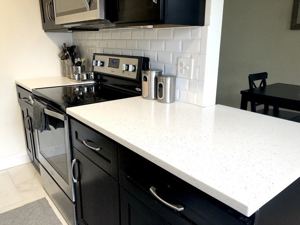 4 Emerson Gardens Rd # 4