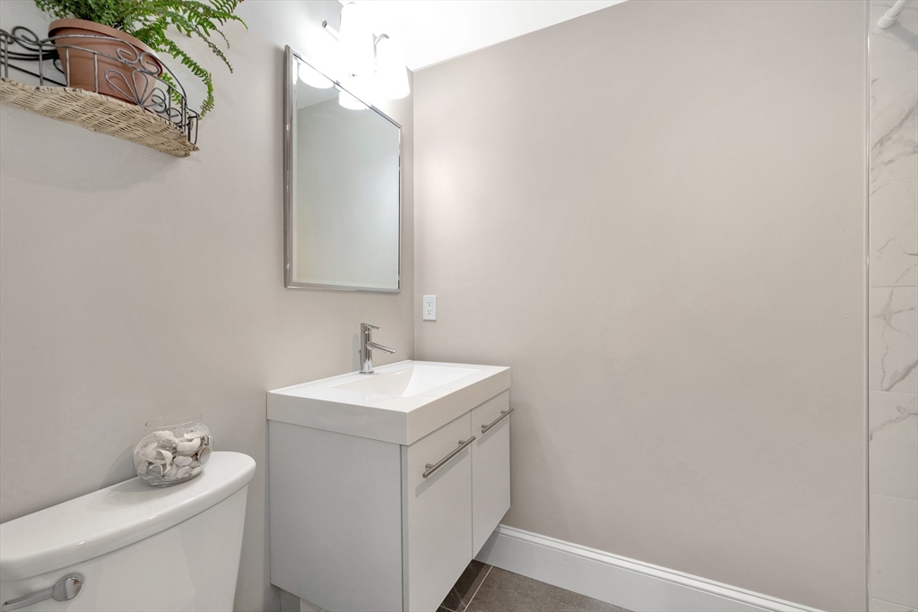 600 Shirley Street # 3