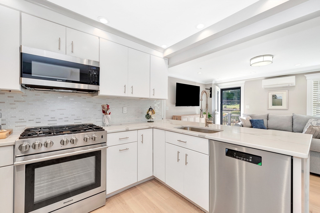 600 Shirley Street # 3