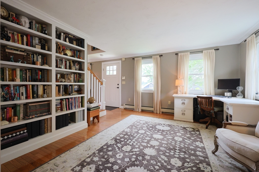 361 Oakridge Ave