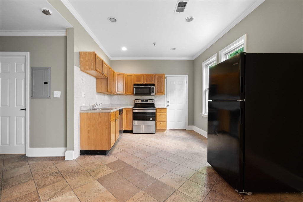14 Estella St # 2