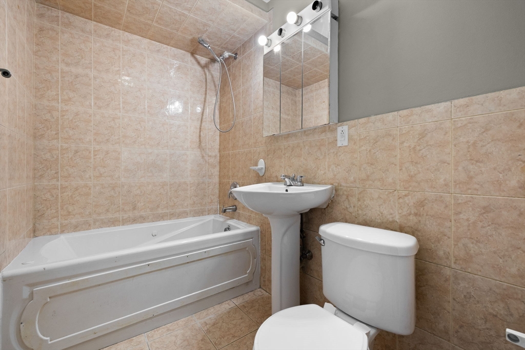 14 Estella St # 2