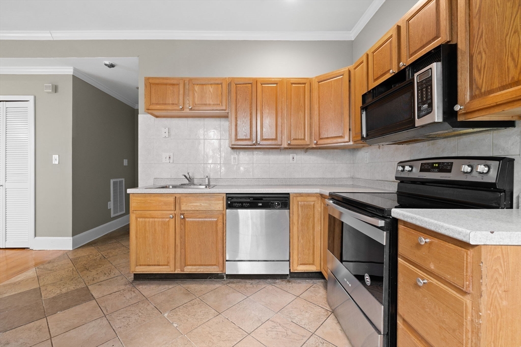 14 Estella St # 2