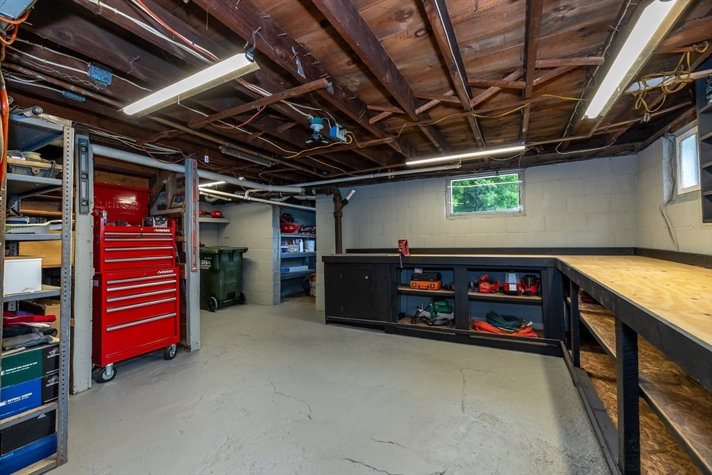 139 Groton St