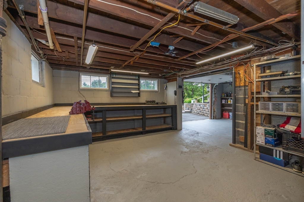 139 Groton St