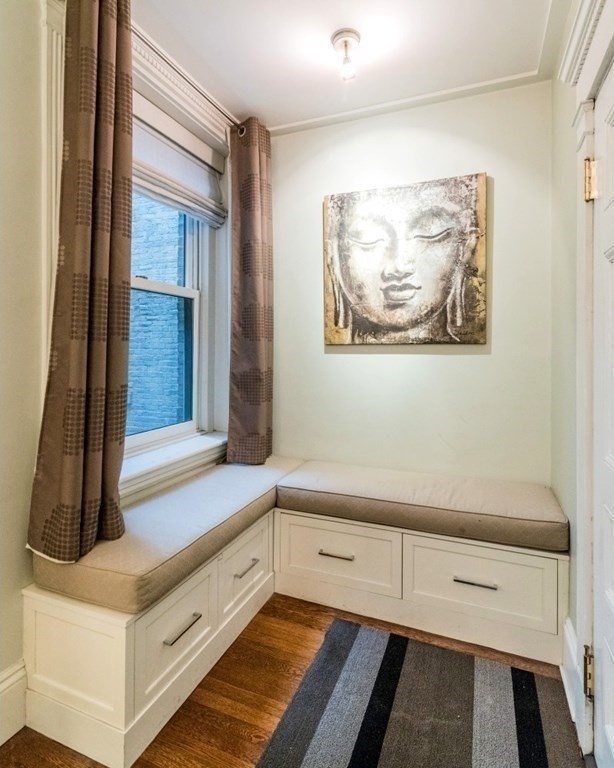 8 Garrison Street # 408