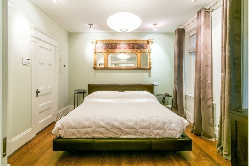 8 Garrison Street # 408