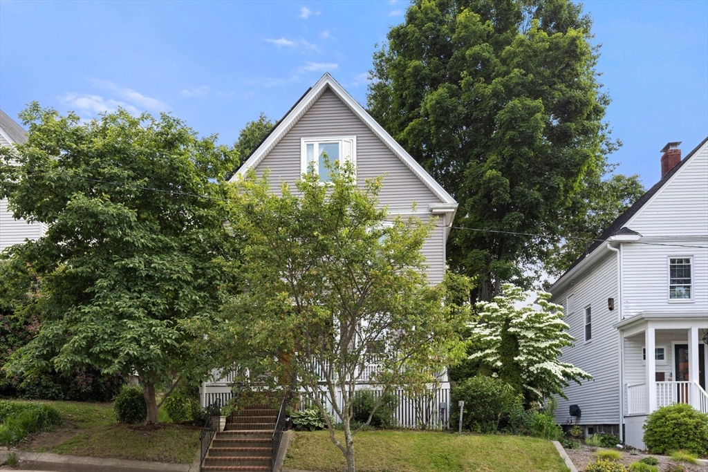 43 Bradwood St