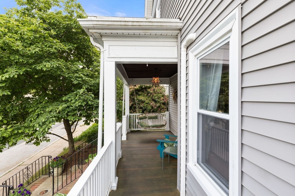 43 Bradwood St