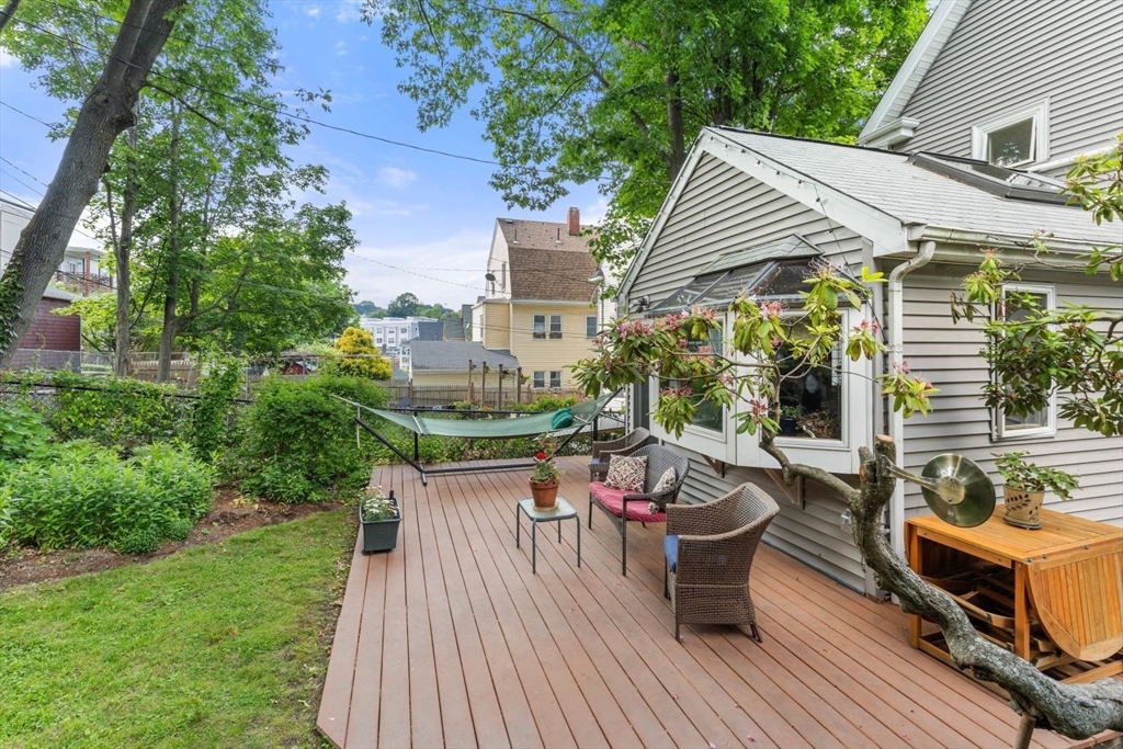 43 Bradwood St