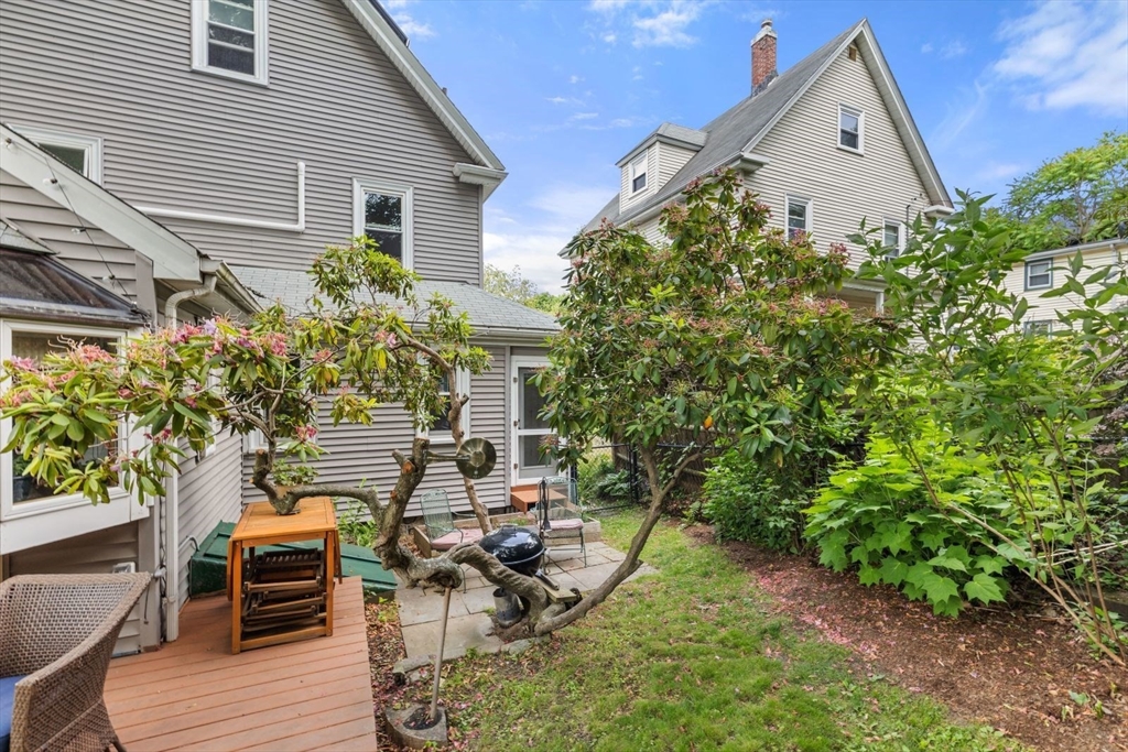 43 Bradwood St