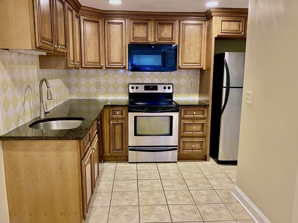 12 Wampus Ave # 14