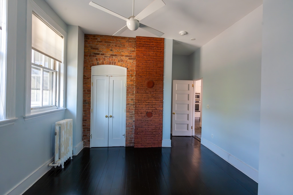 371 Harvard St Unit: 2AB