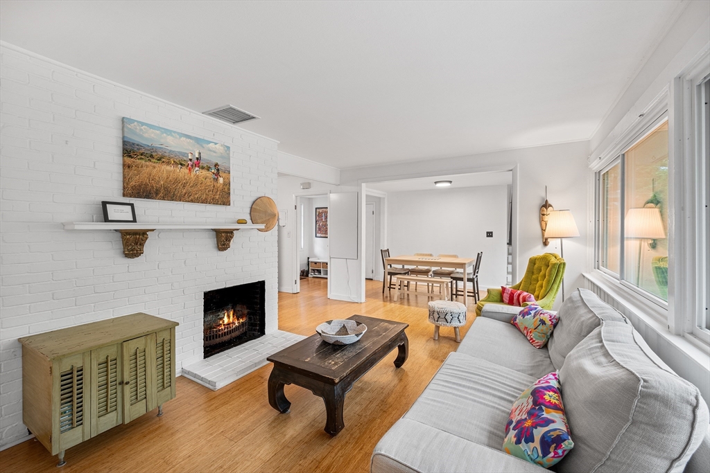 133 Hartford St